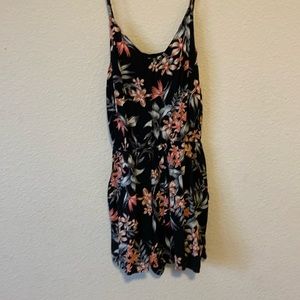 H&M floral jumper with pockets